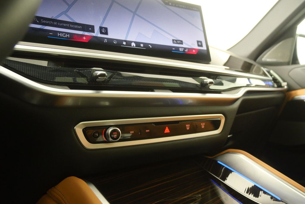 Thumbnail: 2026 BMW X6 - 24