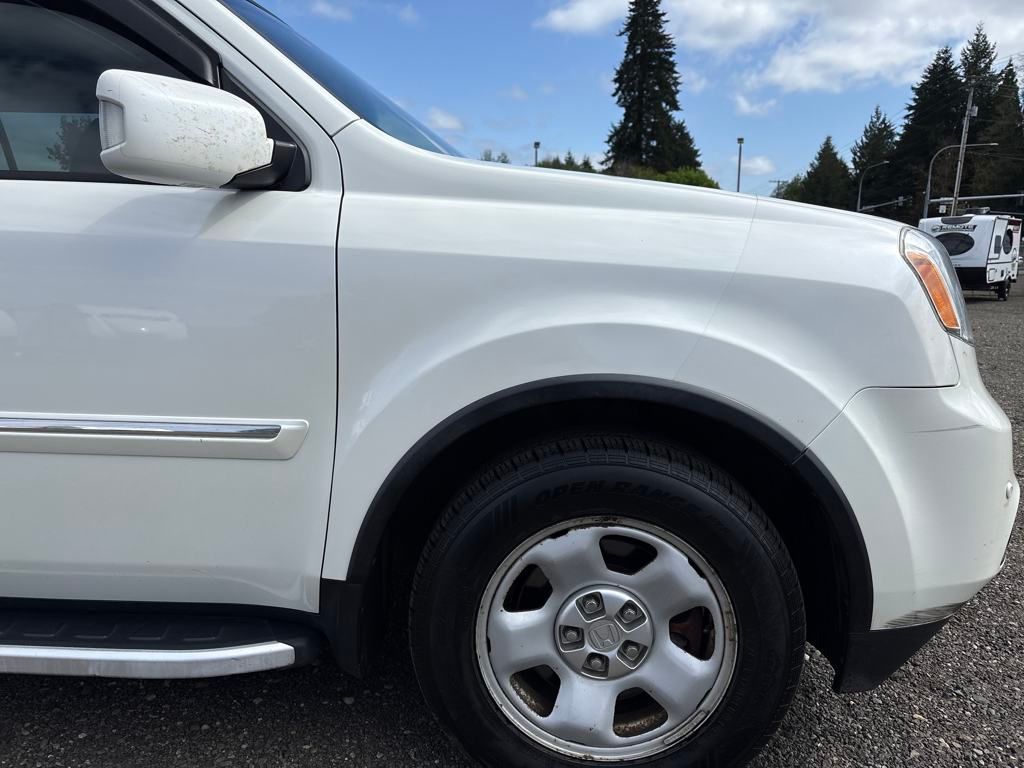 2014 Diamond White Pearl Honda Pilot Touring 4X4 SUV