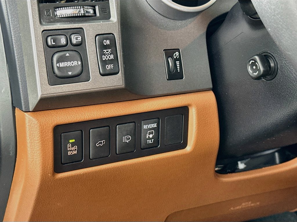 Thumbnail: 2017 Toyota Sequoia - 10