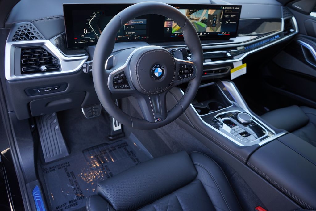 2025 BMW X6 xDrive40i 12