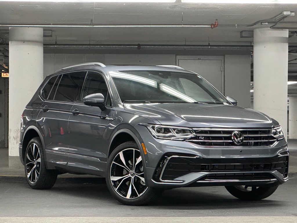 2023 Volkswagen Tiguan 2.0T SEL R-Line 3