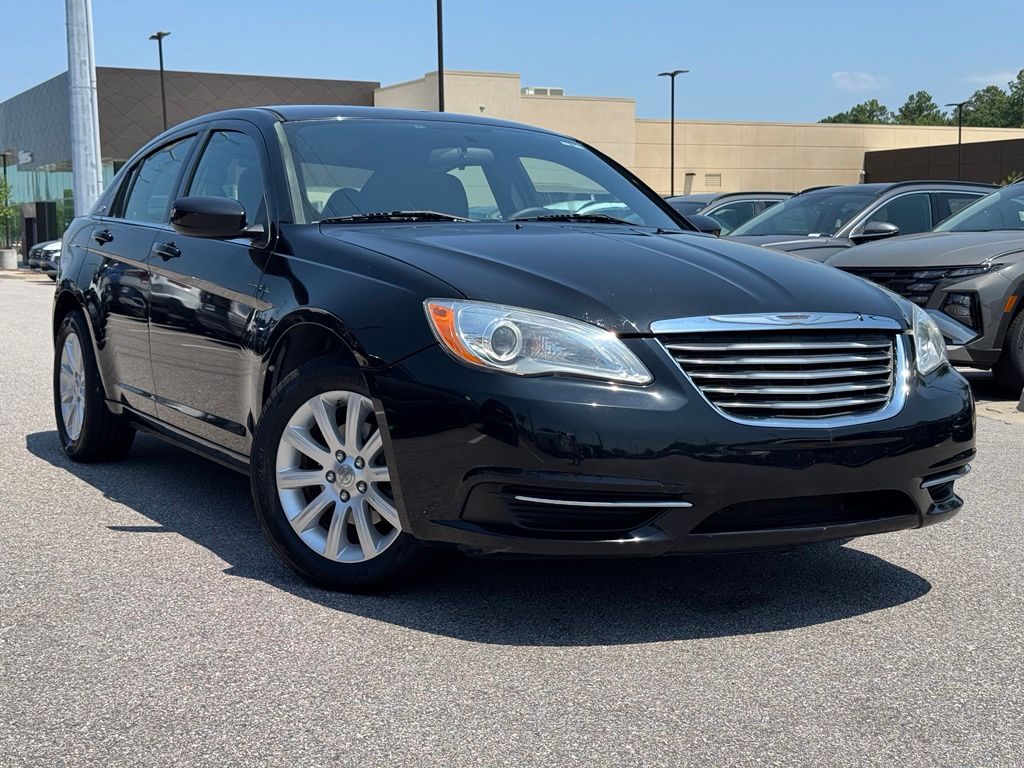 2013 Chrysler 200 Touring Sedan FWD