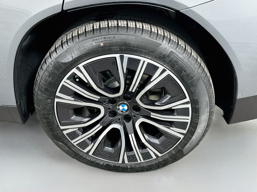 Thumbnail: 2026 BMW X3 - 23