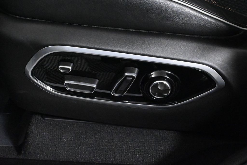 Thumbnail: 2025 Jeep Grand Cherokee L - 27