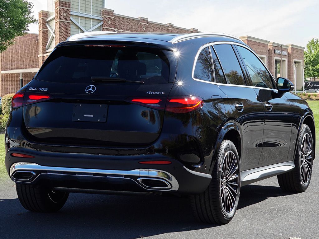 Thumbnail: 2026 Mercedes-Benz GLC - 6