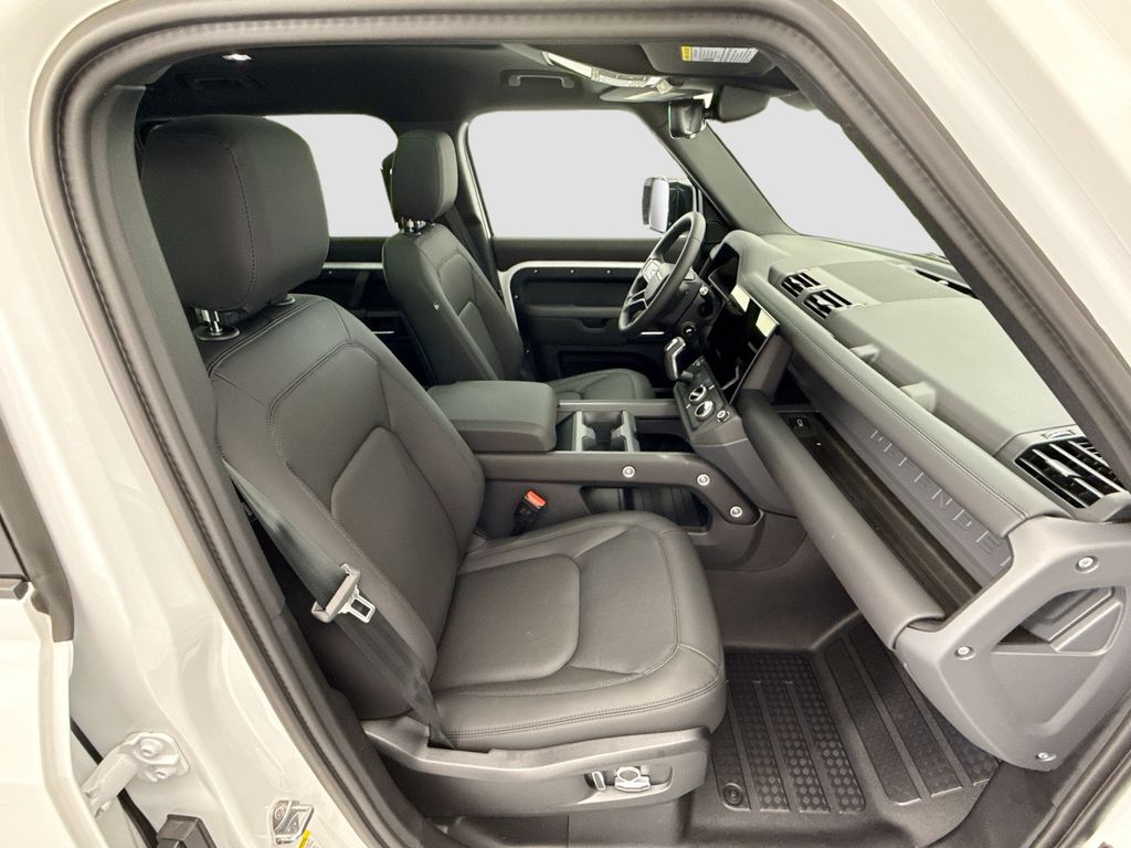 Thumbnail: 2026 Land Rover Defender - 20