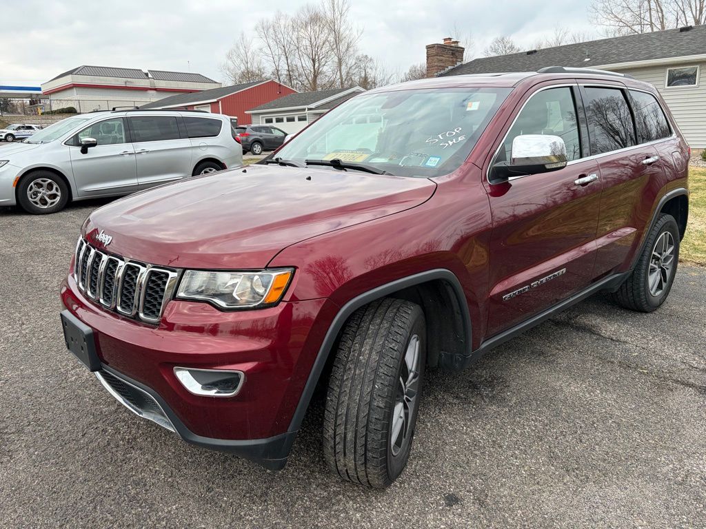 Used 2019 Red Jeep Limited image 3