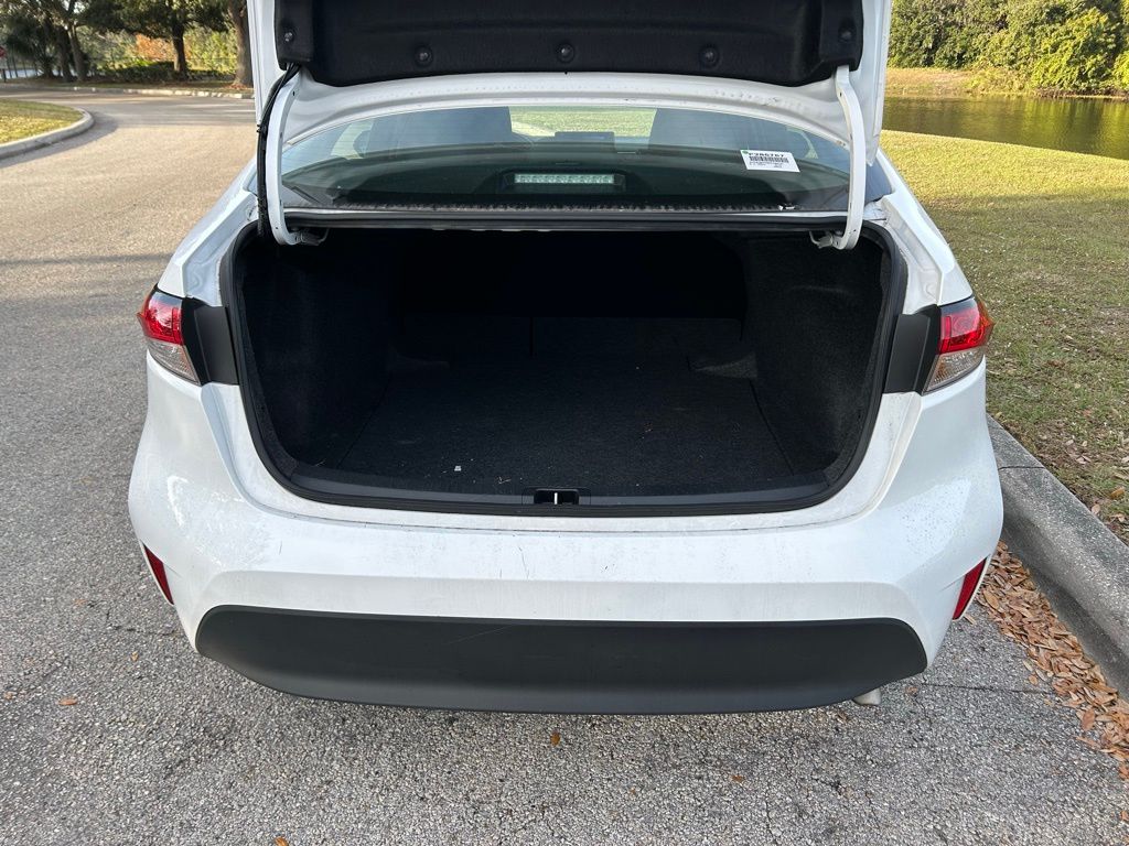 Thumbnail: 2025 Toyota Corolla - 10