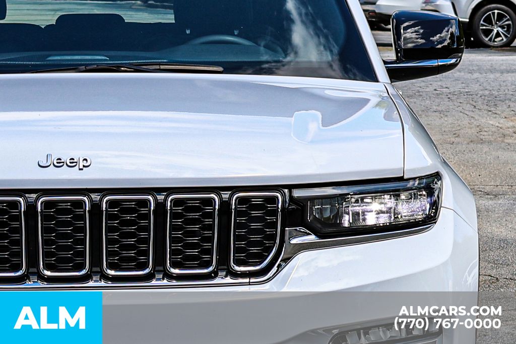 Used 2024 White Jeep 4xe image 15