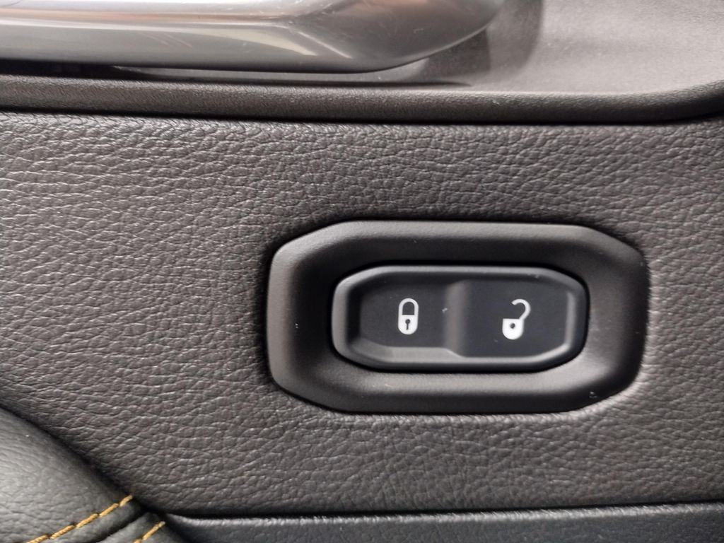 2020 Jeep Wrangler Unlimited Sahara High Altitude