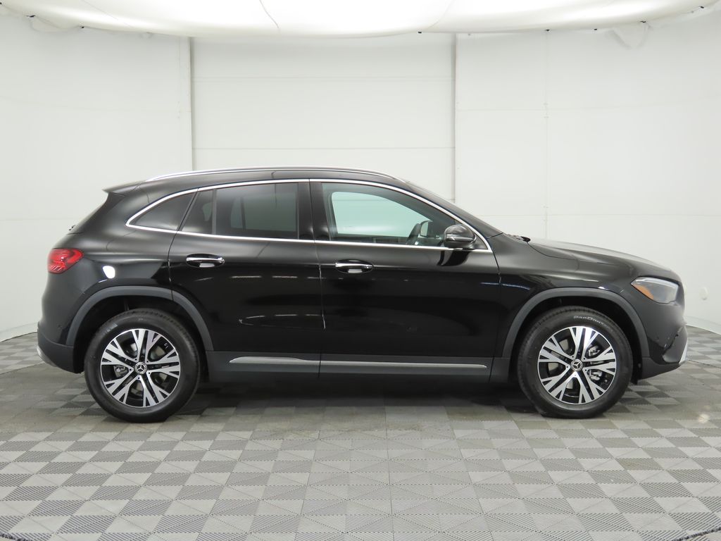 Thumbnail: 2025 Mercedes-Benz GLA - 4