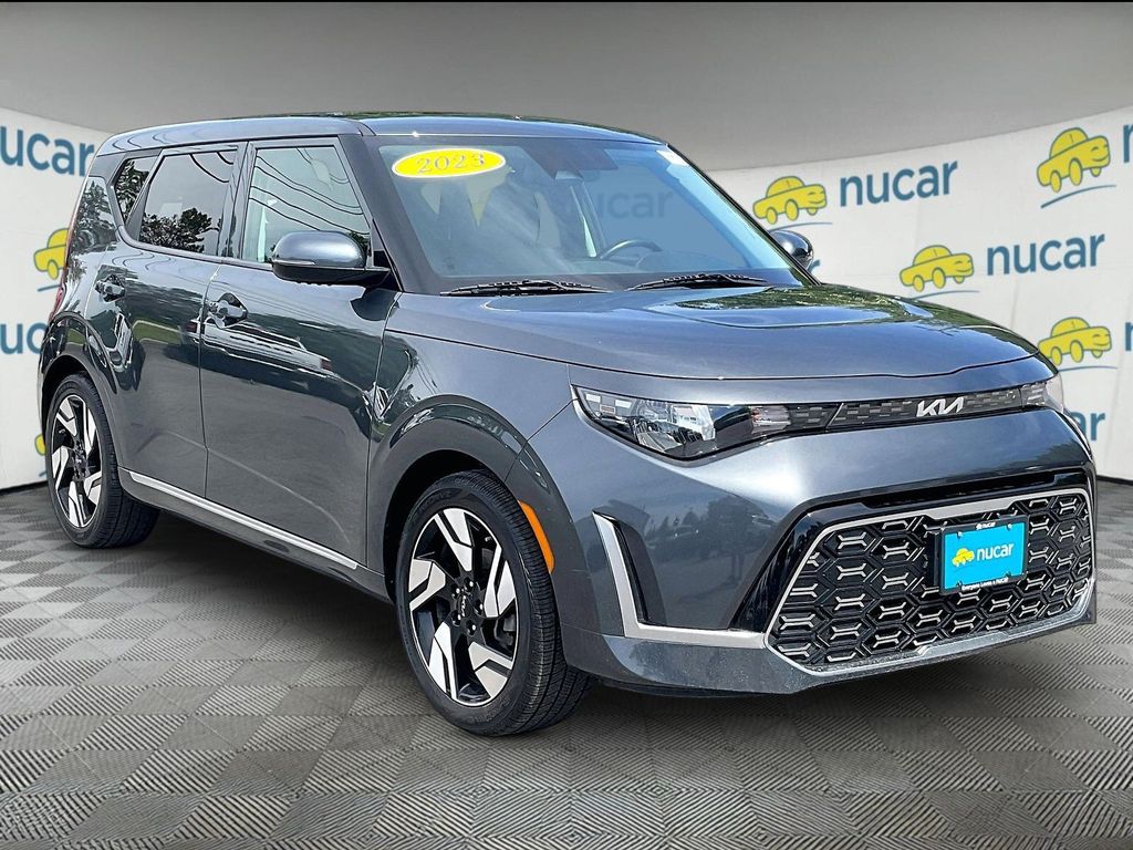 2023 Kia Soul — photo 1