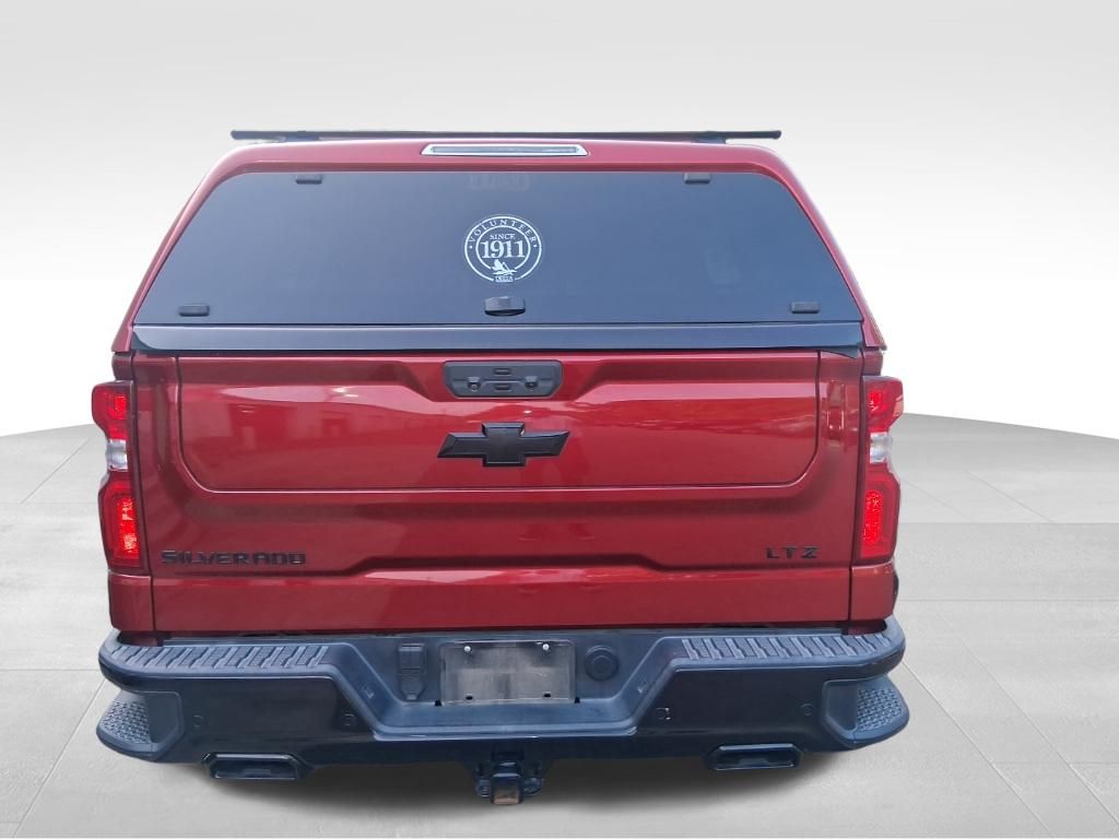 Used 2022 Red Chevrolet LTZ image 14