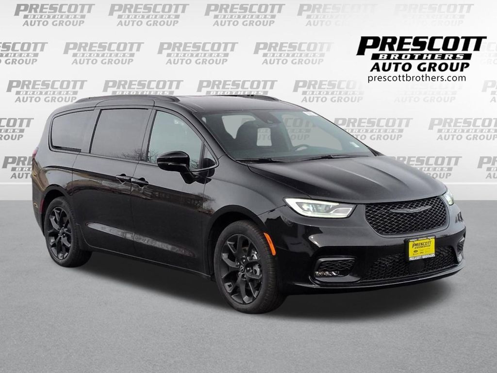 2026 Chrysler Pacifica