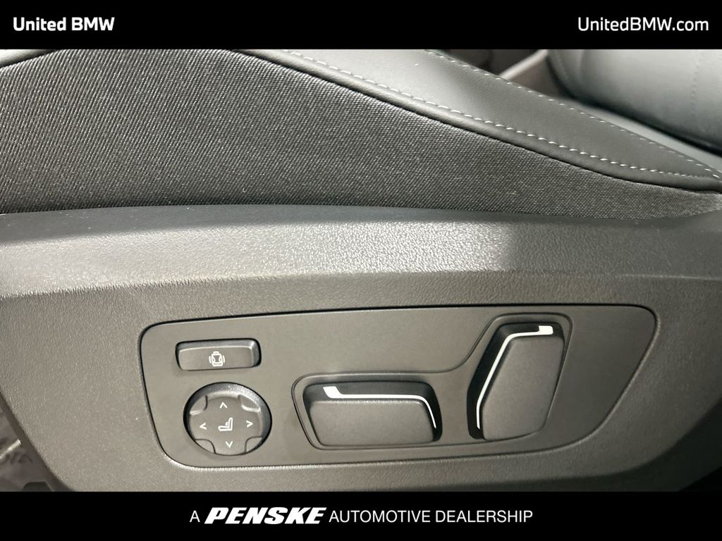 2025 BMW X3 3.0i 12
