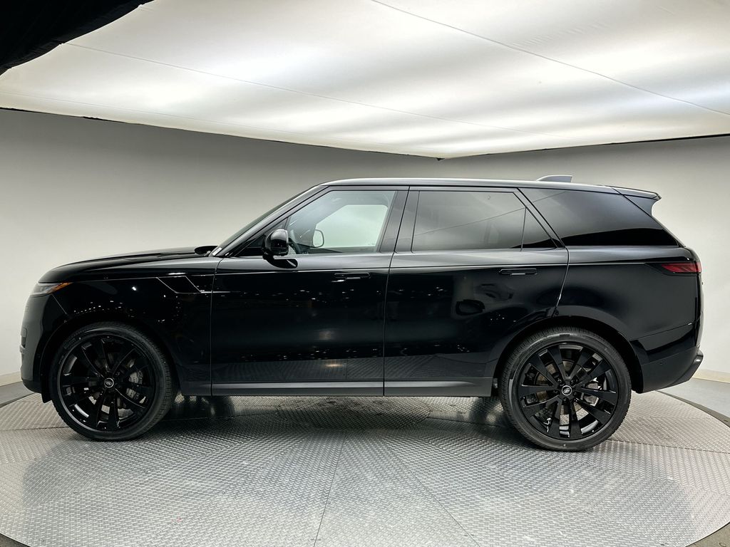 2025 Land Rover Range Rover Sport SE 2