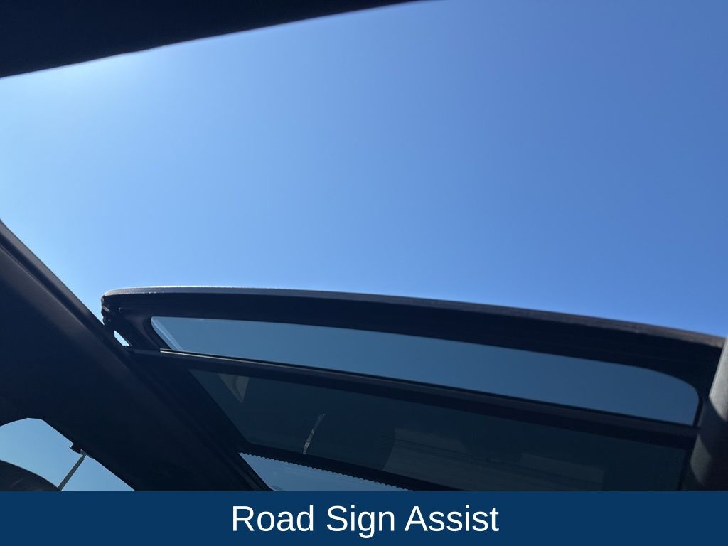 2025 Toyota Tundra Hybrid Platinum Hybrid CrewMax 5.5' Bed