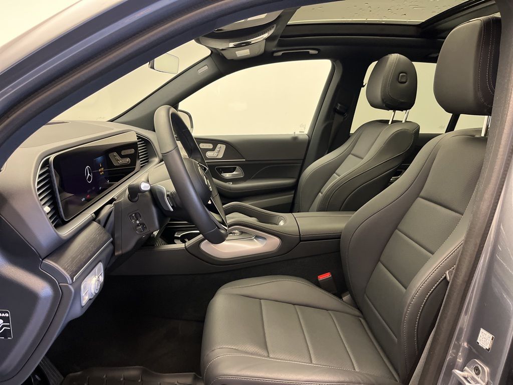 Thumbnail: 2025 Mercedes-Benz GLE - 12