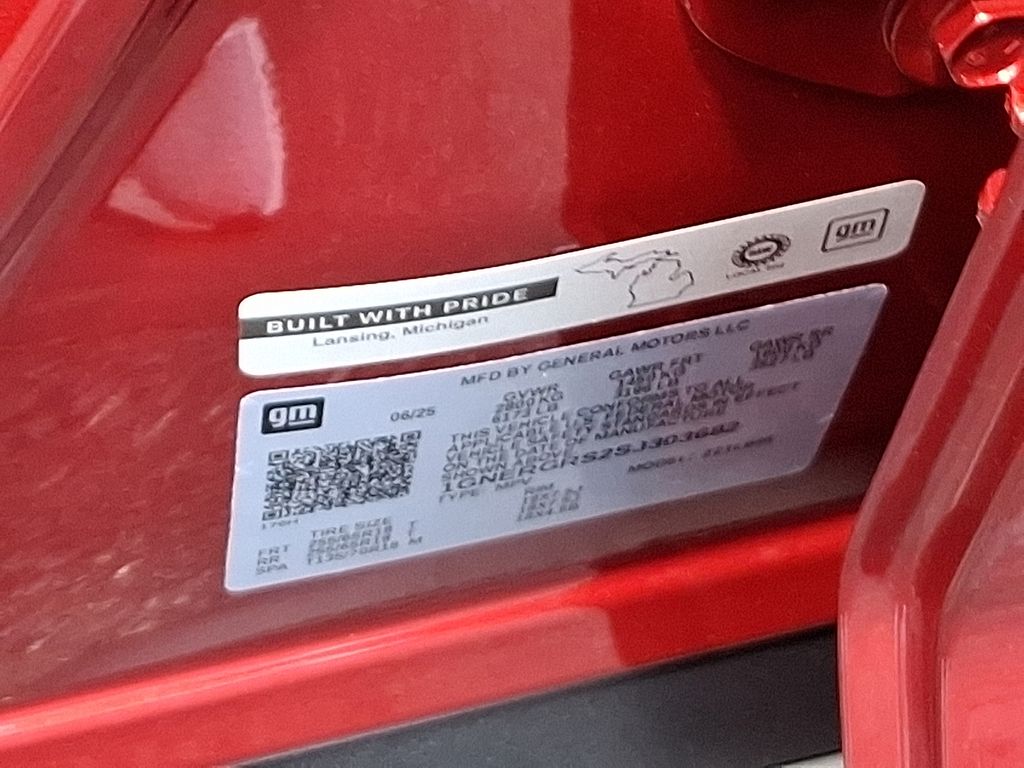 Thumbnail: 2025 Chevrolet Traverse - 10