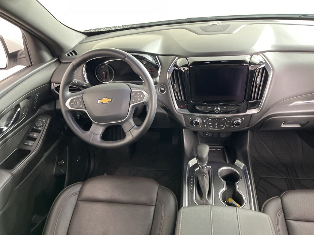 Thumbnail: 2023 Chevrolet Traverse - 4