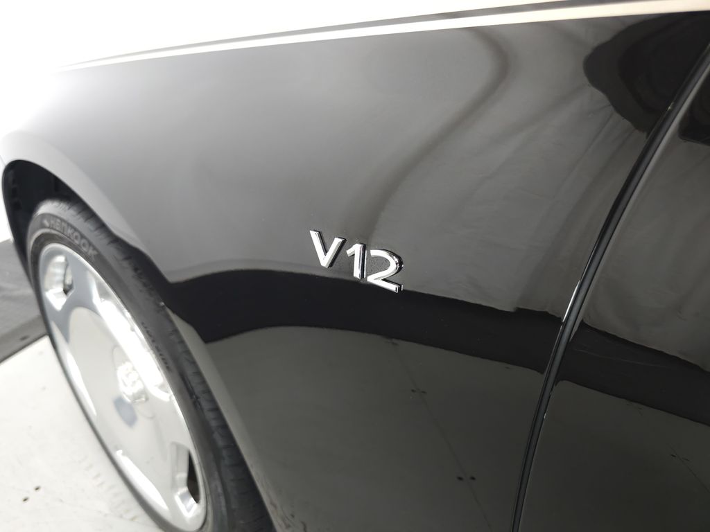 Used 2024 Black Mercedes-Benz Maybach S 680 image 40
