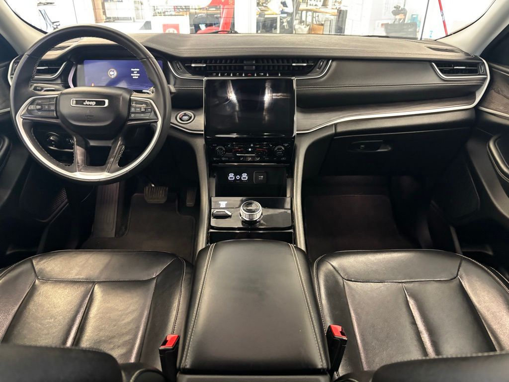 Used 2023 Jeep Grand Cherokee SUV