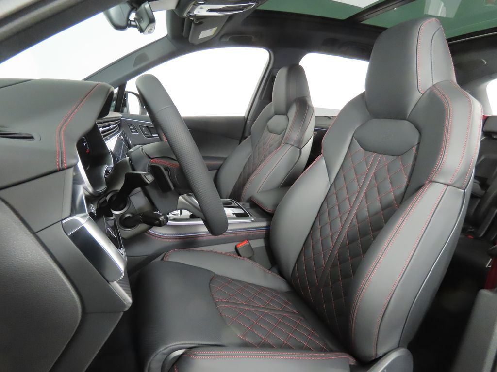 Thumbnail: 2026 Audi Q7 - 32