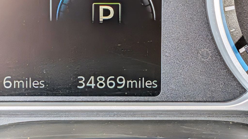 Used 2022 Nissan Leaf S 4D Hatchback