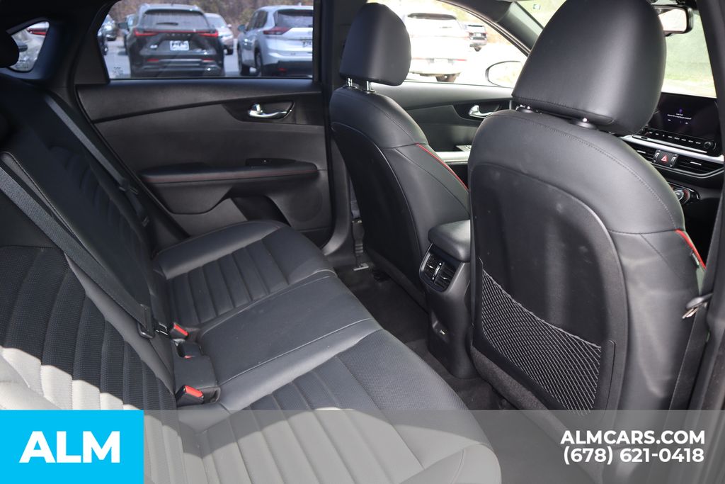 Used 2023 Black Kia GT image 21