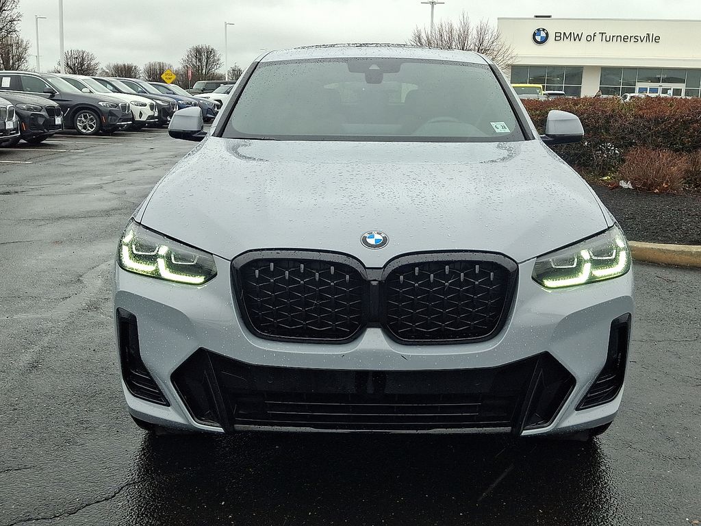 Thumbnail: 2023 BMW X4 - 2