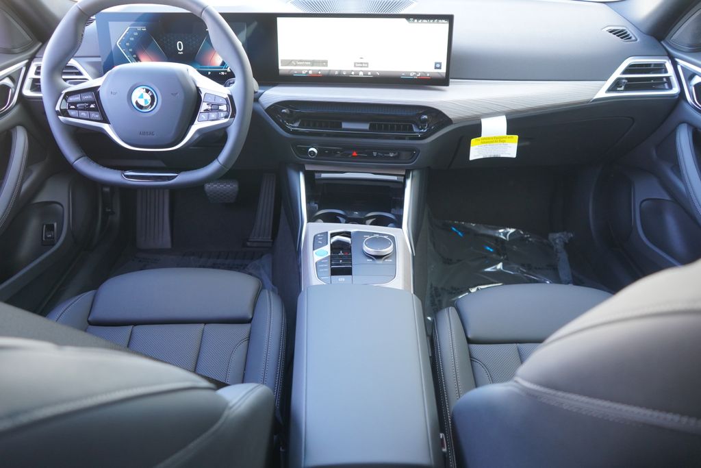 2025 BMW i4 eDrive40 13