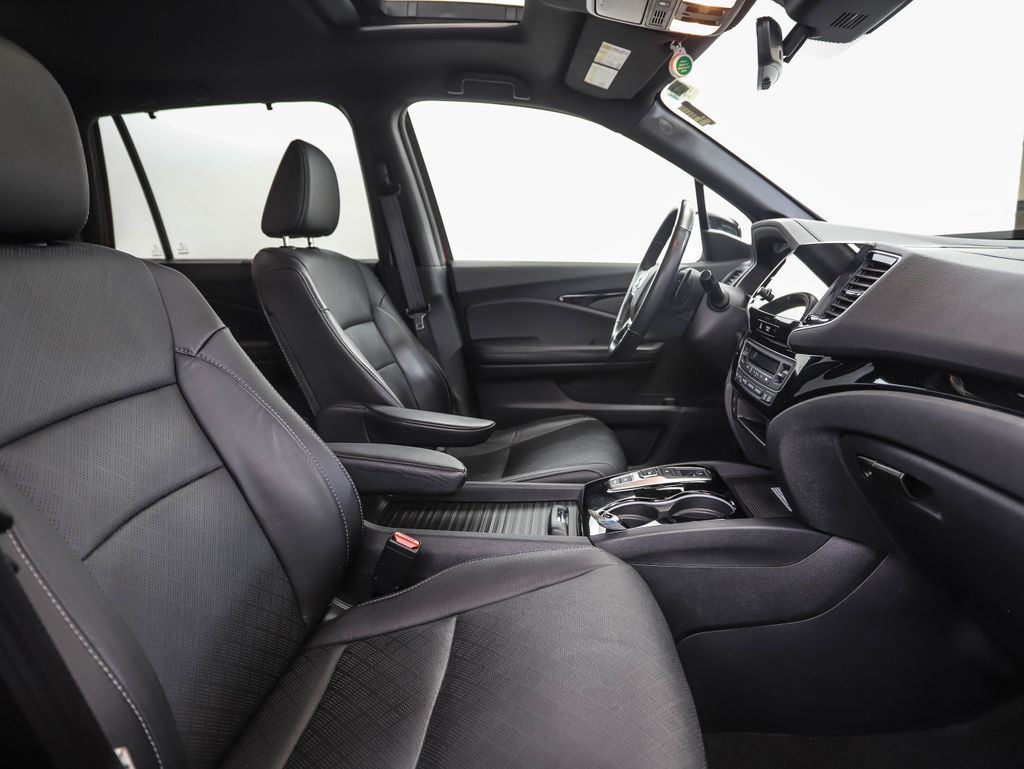 Thumbnail: 2022 Honda Passport - 29