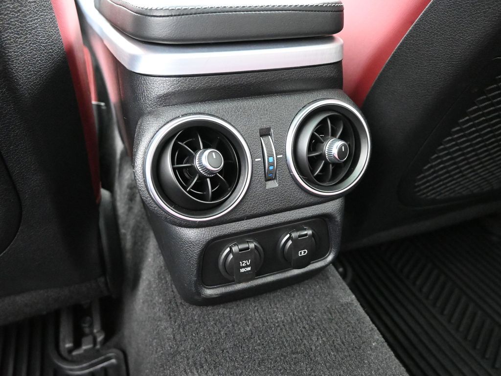 2023 Kia Stinger GT2