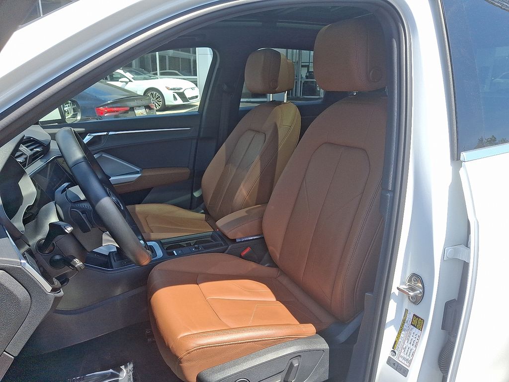 2022 Audi Q3 Premium 13