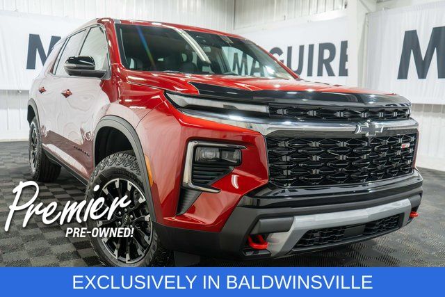 Radiant Red Tintcoat 2025 Chevrolet Traverse Z71 AWD SUV / Crossover Four-Wheel Drive 8-Speed Automatic