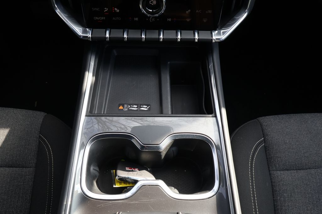 Thumbnail: 2025 GMC Acadia - 24