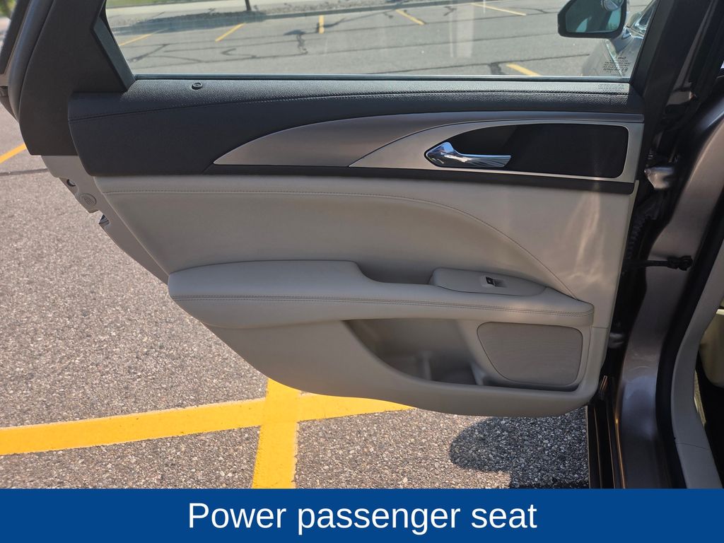 2020 Lincoln MKZ Standard