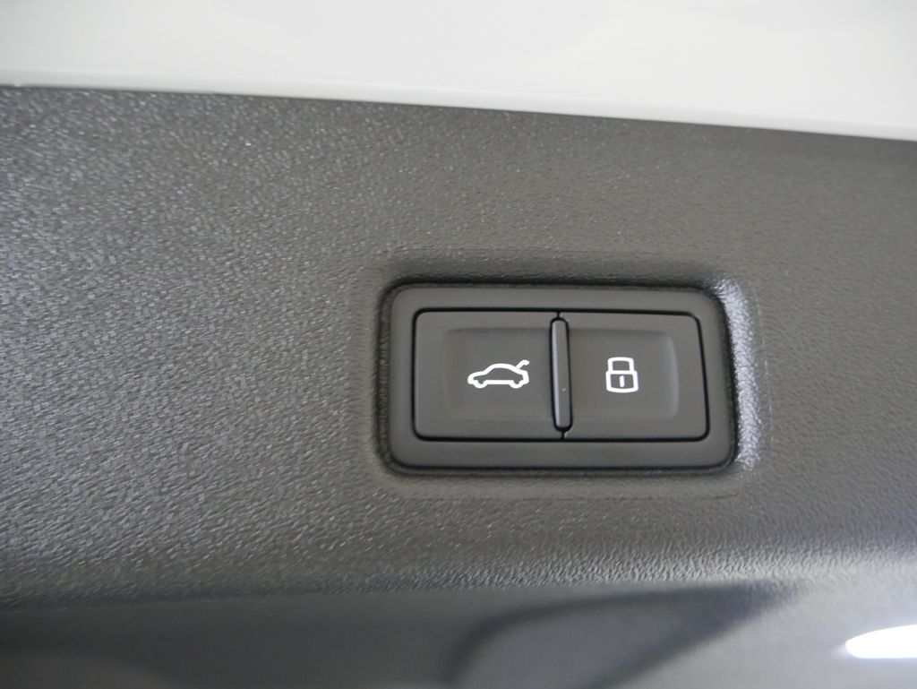 Thumbnail: 2026 Audi Q5 - 24