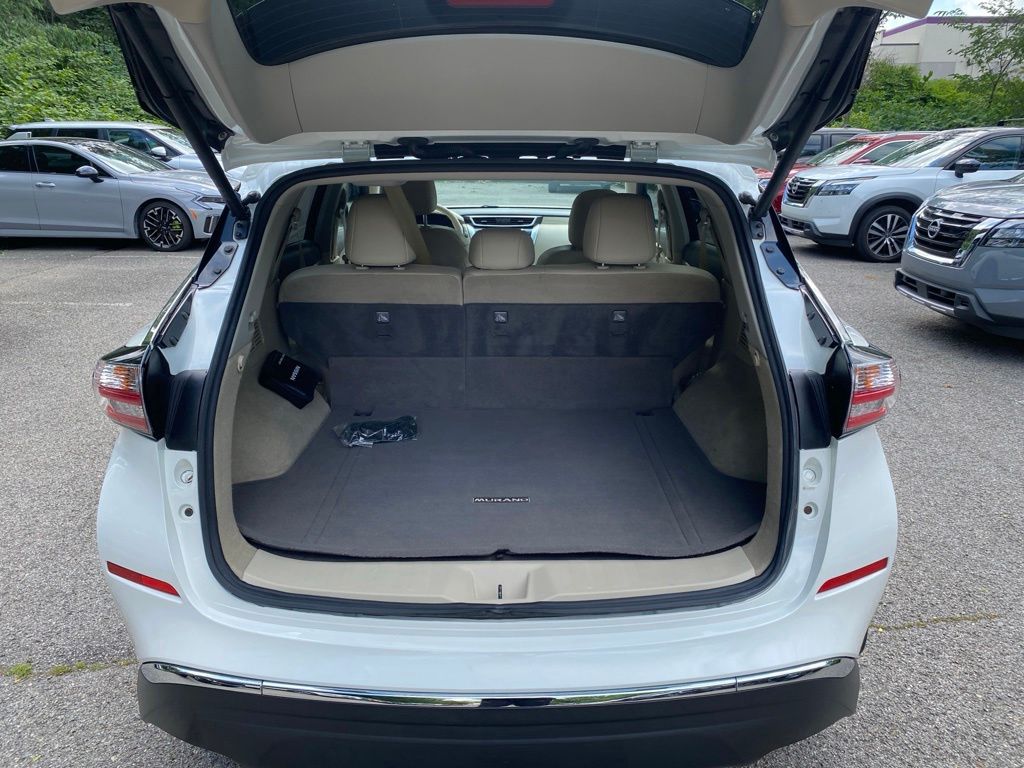 2018 Nissan Murano SL White at John Sisson Motors