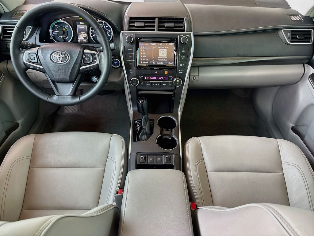 Thumbnail: 2016 Toyota Camry - 13