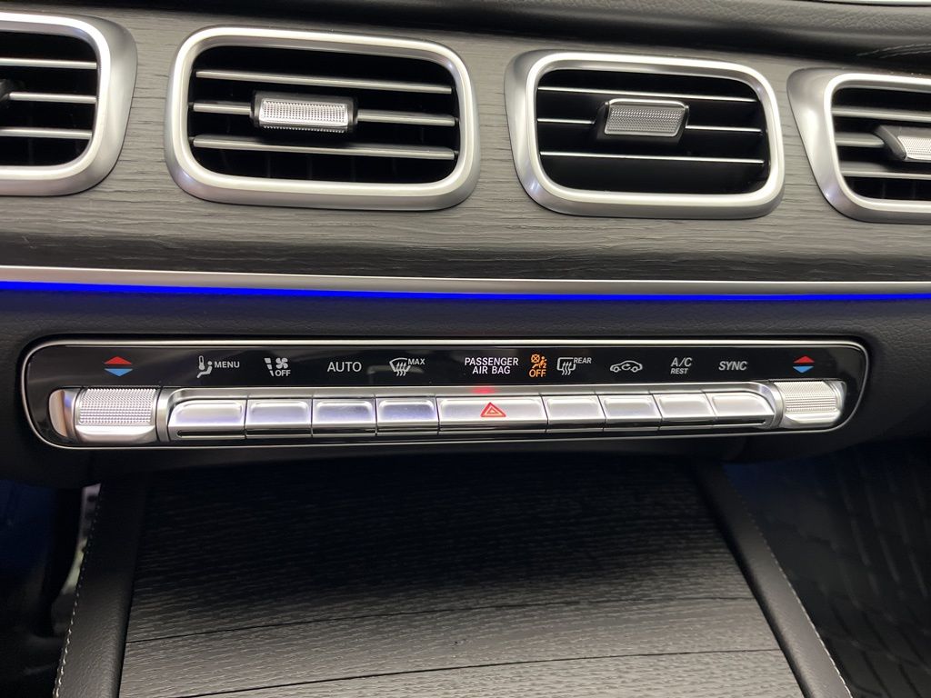 Thumbnail: 2026 Mercedes-Benz GLS - 20