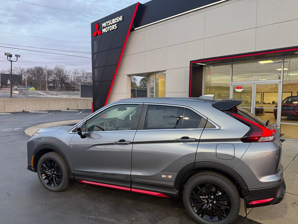2026 Mitsubishi Eclipse Cross LE S-AWC's photo