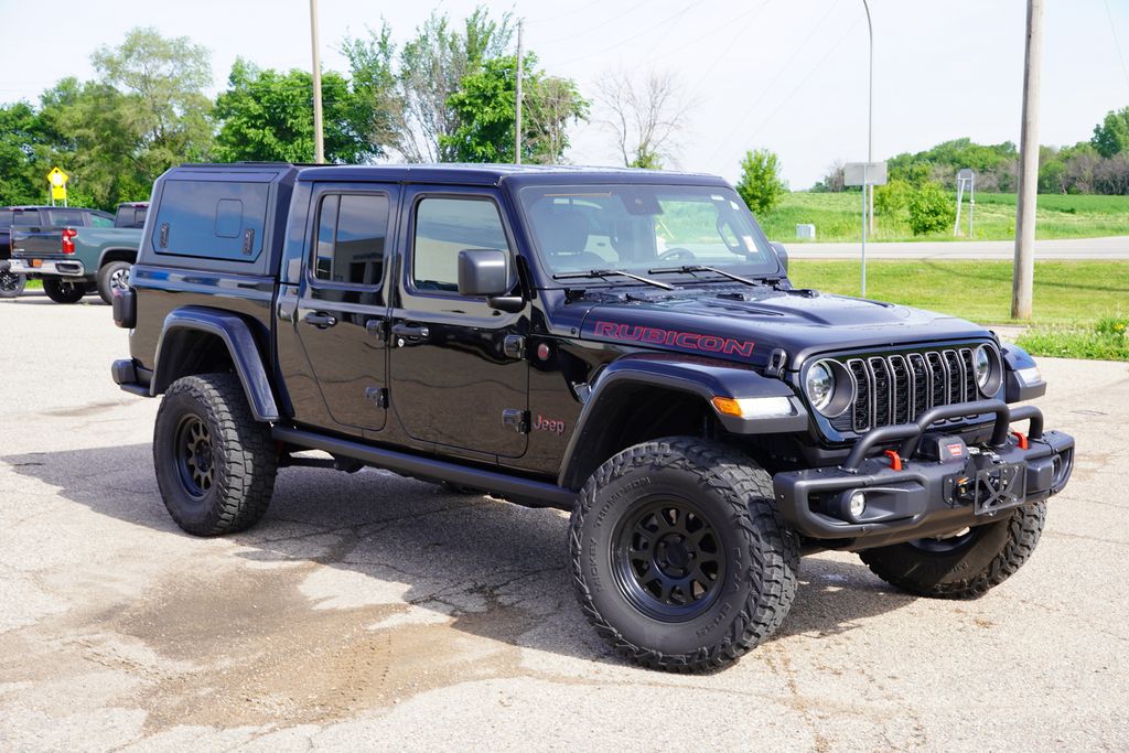 Black Clearcoat 2024 Jeep Gladiator Rubicon Crew Cab 4WD Pickup Truck Four-Wheel Drive 8-Speed Automatic