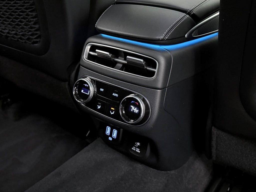 Thumbnail: 2024 Genesis GV70 - 25