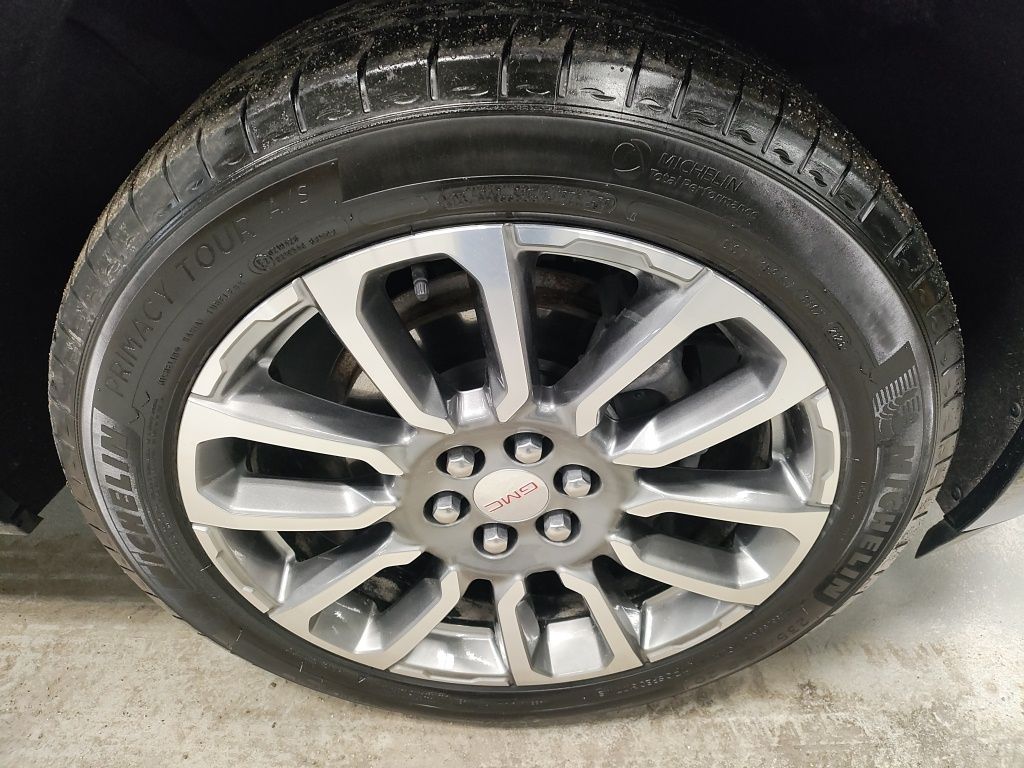 Used 2023 Black GMC Denali image 4