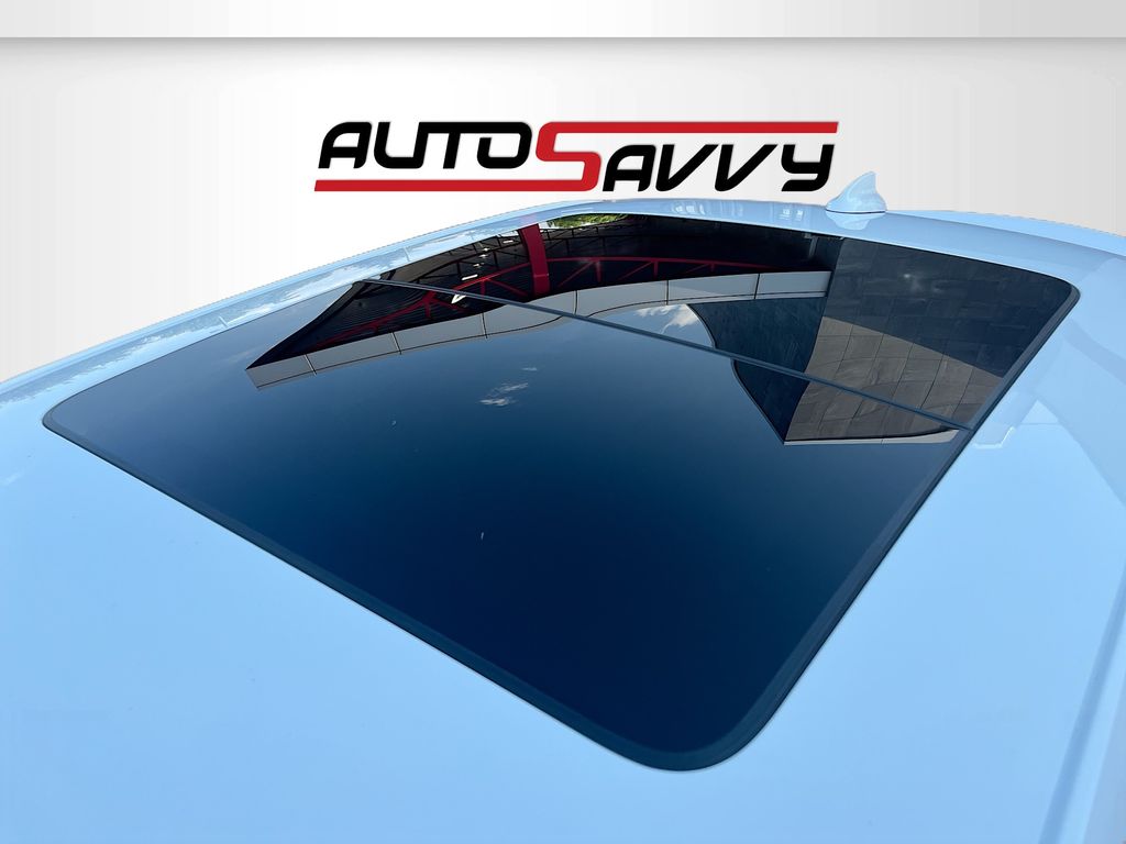 Used 2023 White Chrysler C image 23