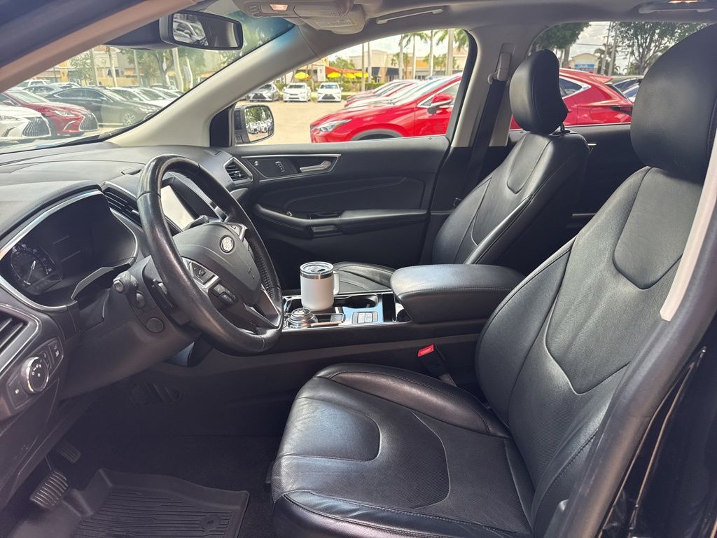 Used 2019 Black Ford Titanium image 24