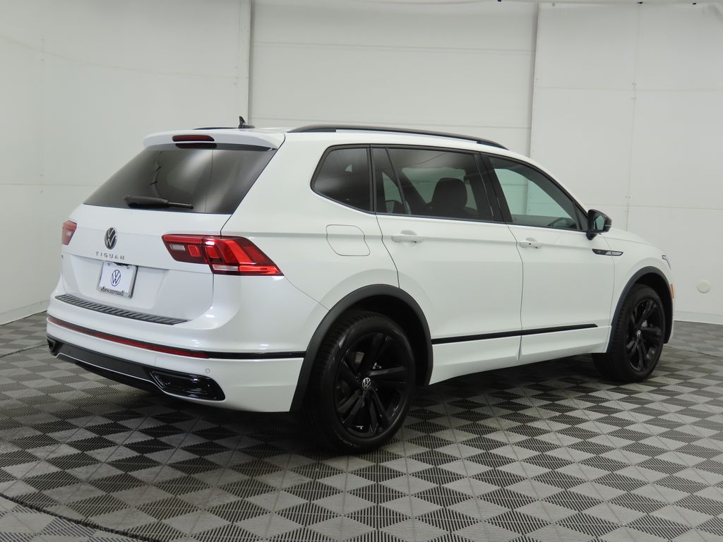 2024 Volkswagen Tiguan SE R-Line Black 6