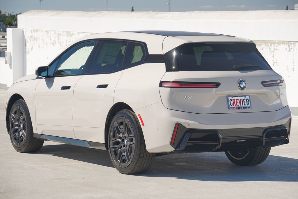 Thumbnail: 2026 BMW iX - 7