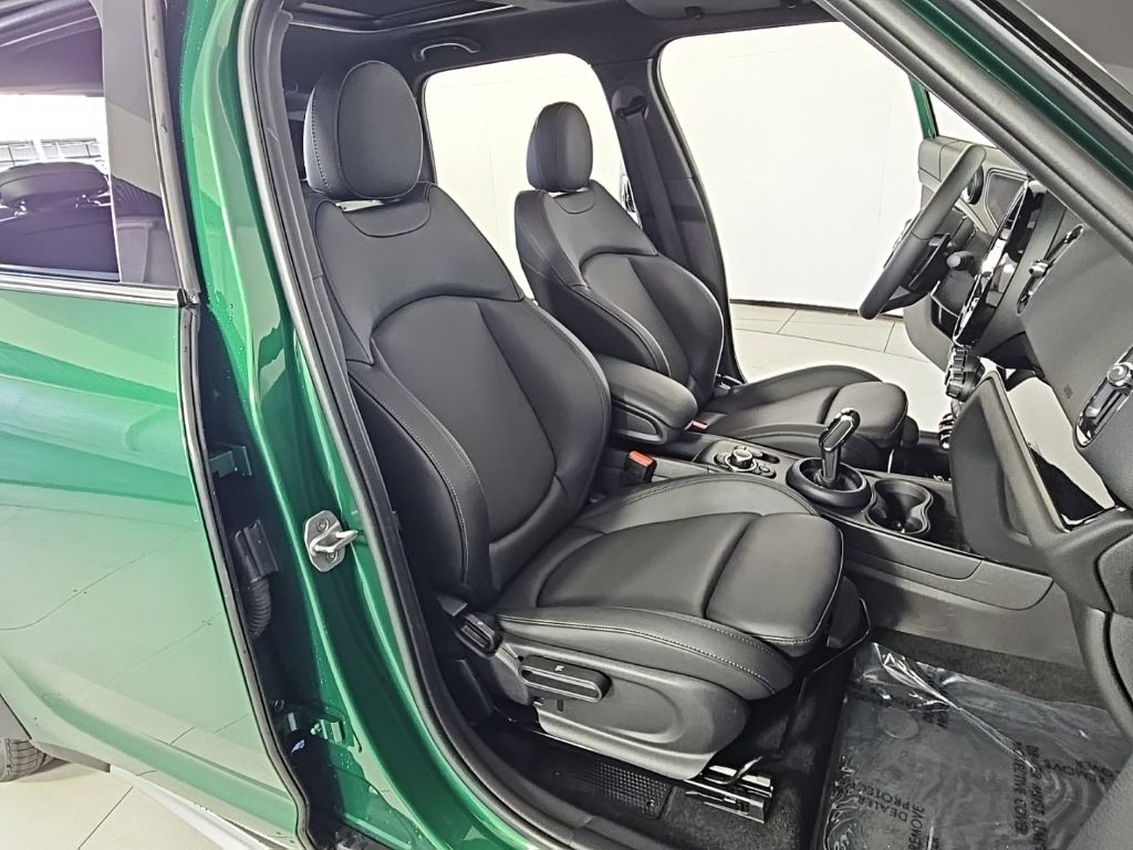 Thumbnail: 2023 MINI Cooper Countryman - 19